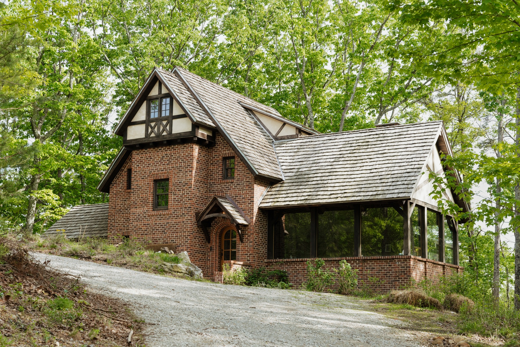 Wooded Mountainside home at Cloudland Station